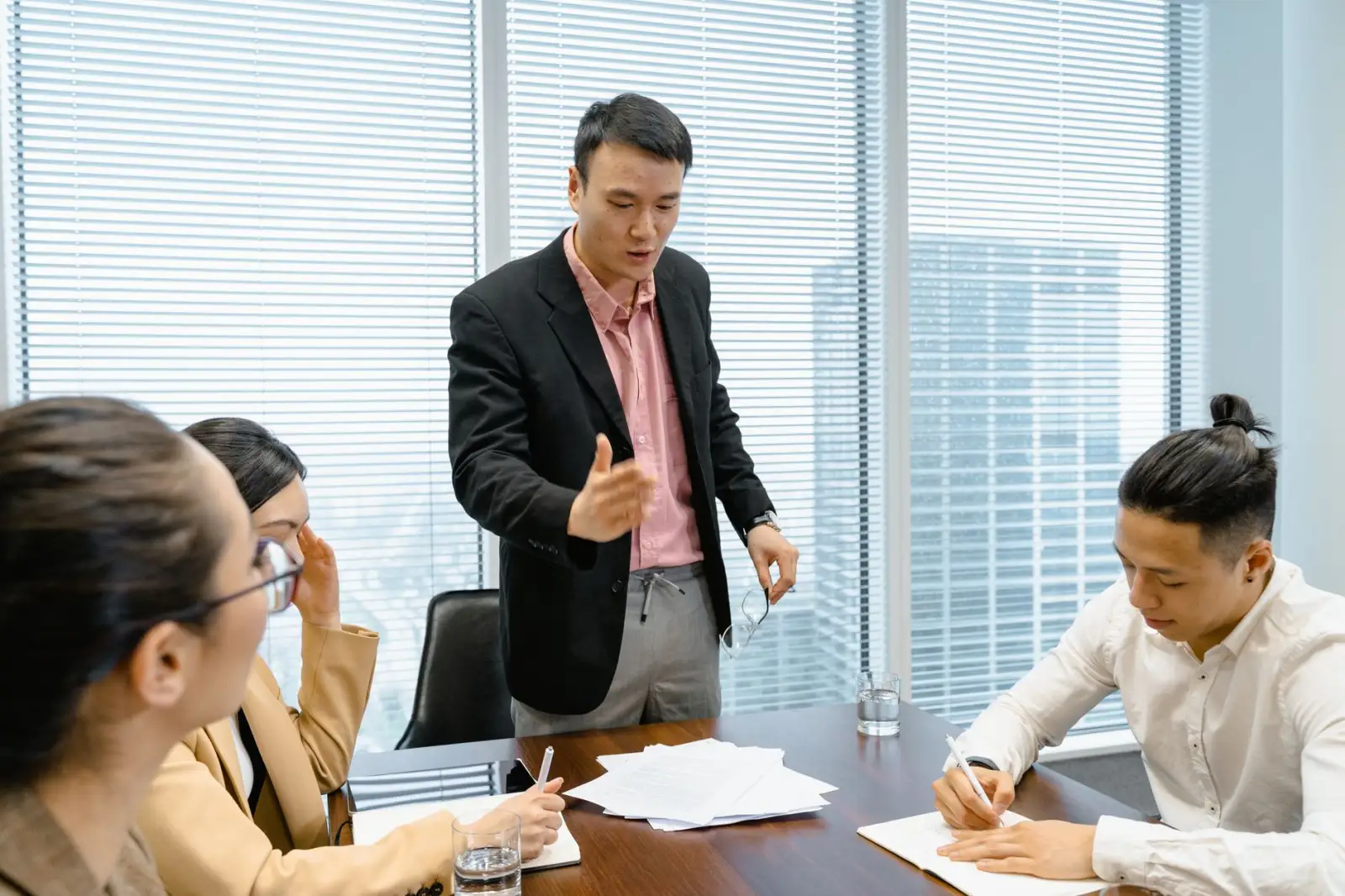 四川中小企业管理提升路径：商务咨询如何推动组织规范化运营正文配图 1